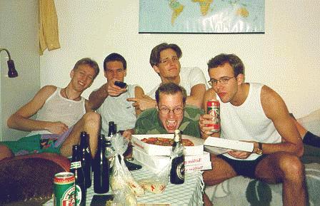 svullo.jpg (34147 bytes)